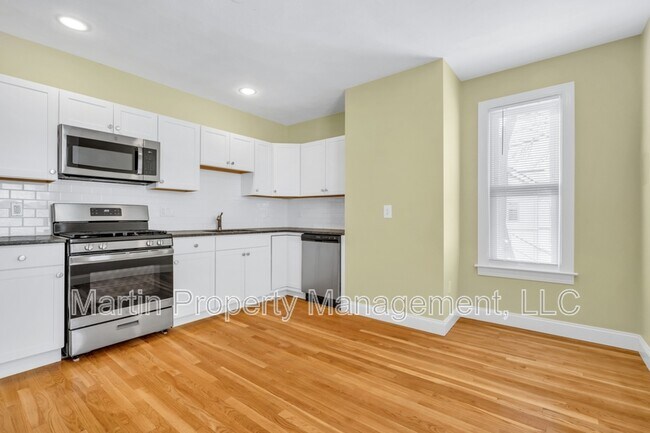 Photo - 14-14 Beltran St Apartment