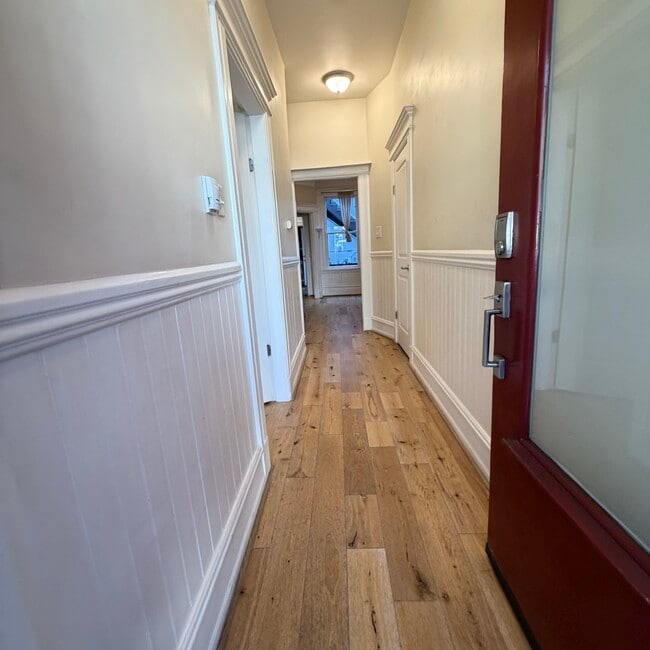 Foto del edificio - 2394 Bryant St