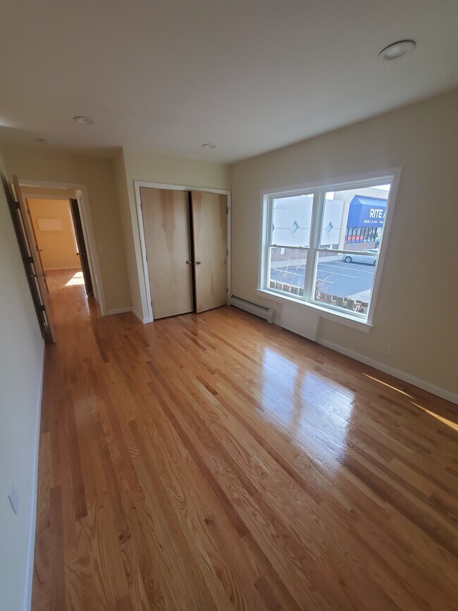 2nd bedrooom - 410 1st Ave