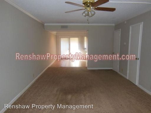 Building Photo - 5909 Park Ave