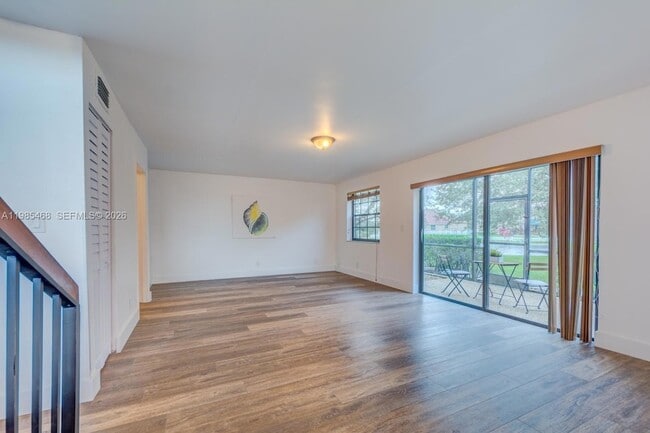 Photo - 1960 Bayberry Dr Townhome