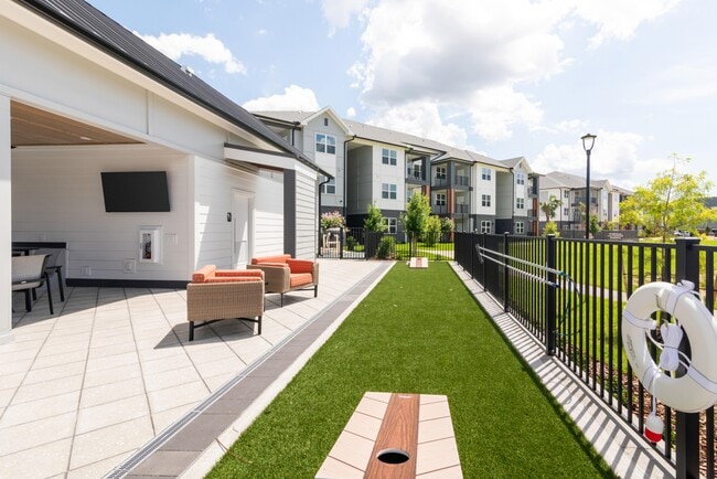 Foto del edificio - SW 38th Avenue Apartments