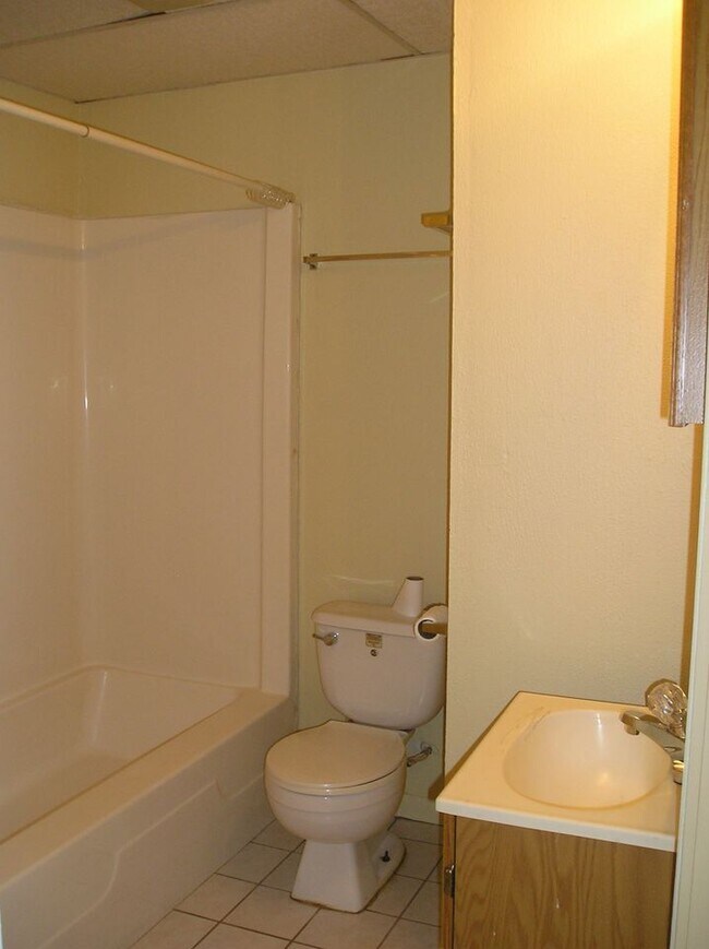 Foto del edificio - 743 W Otterman St