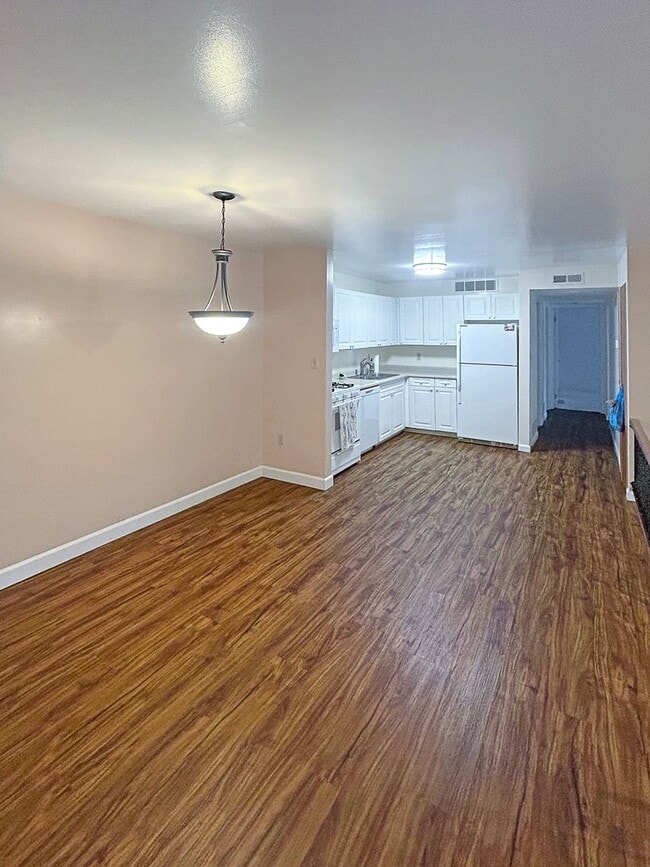 Building Photo - two bedroom two bath condo in Robinson Tow...