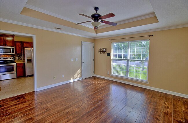 Building Photo - 119 Grandview Dr