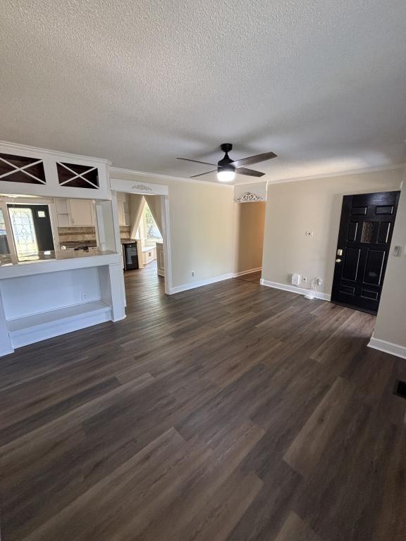 Foto del edificio - 224 Ramona Dr