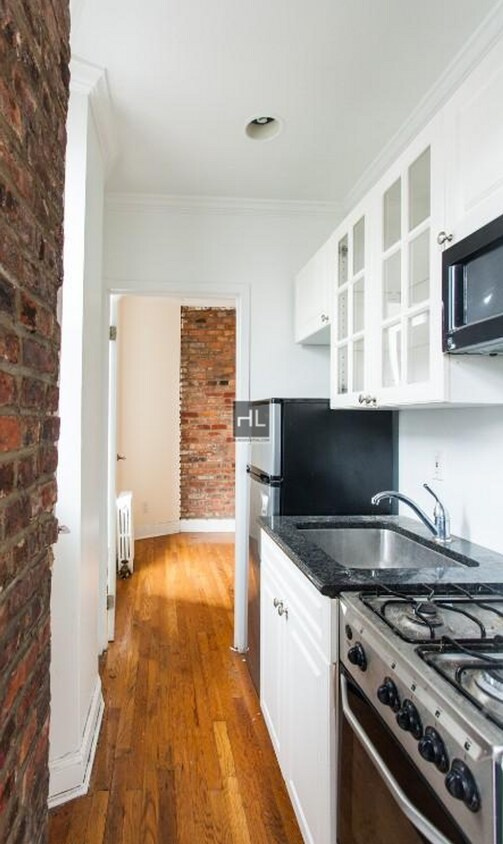 Foto del edificio - E 13TH ST.