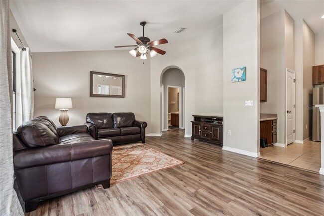 Building Photo - 5534 Kinglethill Dr