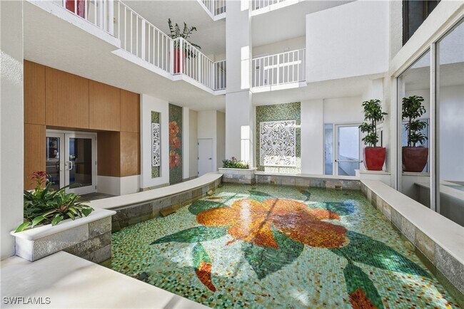Foto del edificio - 6361 Pelican Bay Blvd