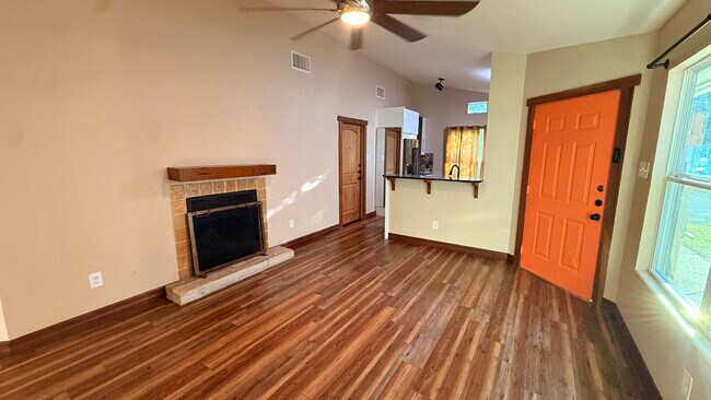 Foto del edificio - 10513 Archdale Dr