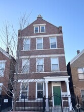 Building Photo - 2318 S Homan Ave