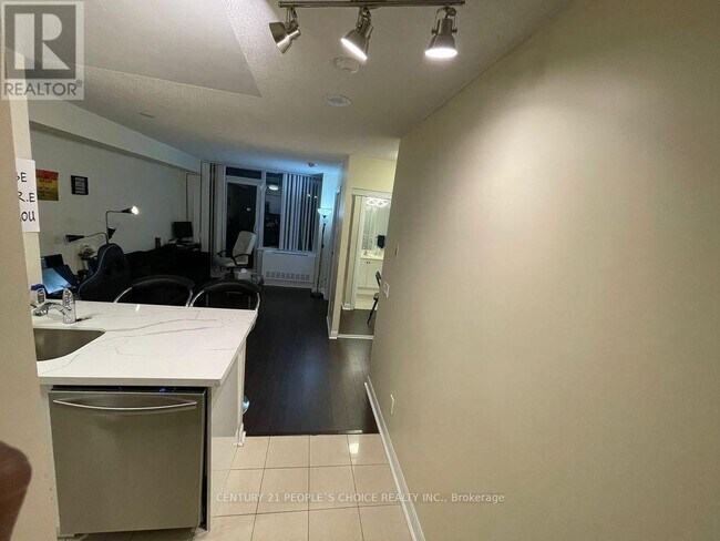 Photo du bâtiment - 4968 Yonge St