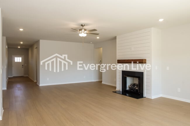 Foto del edificio - 106 Chain Bridge Circle