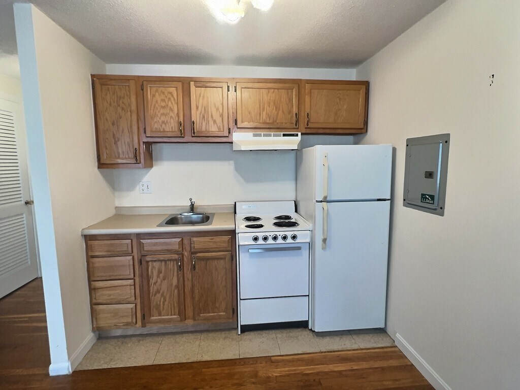 Foto principal - 1039 Commonwealth Ave