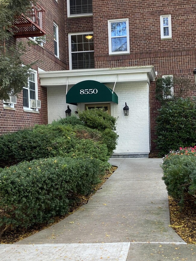 Foto del edificio - 8550 JFK Blvd E