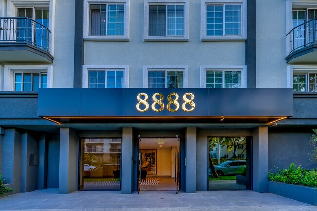 8888 RESIDENCIAS DE LUJO - 8888 W 3rd St