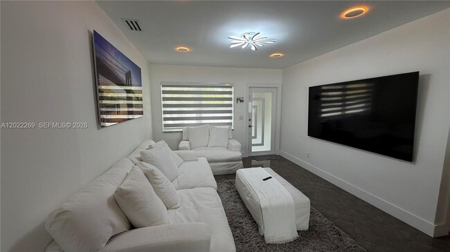 Building Photo - 11500 SW 185th Terrace