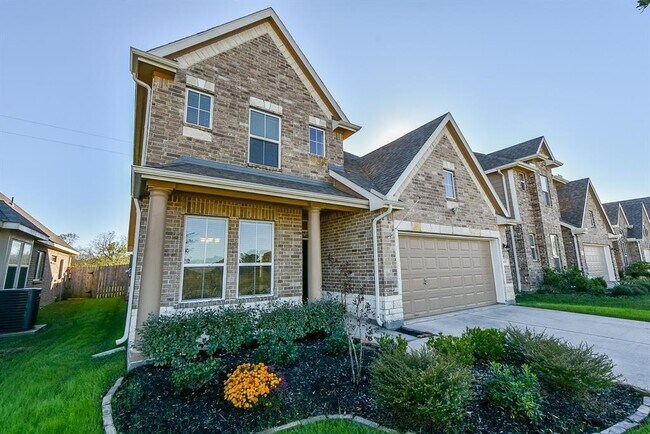 Building Photo - 4155 Falvel Cove Dr