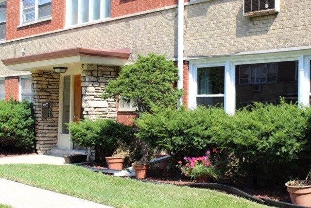 Primary Photo - 4334 N Keystone Ave