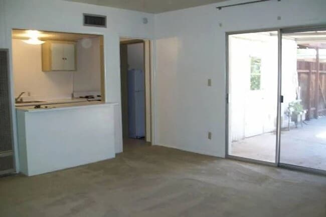 Building Photo - 1214 S Roosevelt St