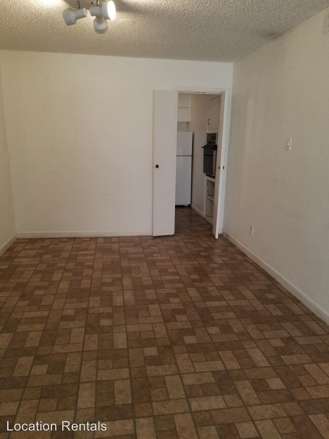 Building Photo - 2512 Avenue Q