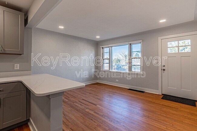 Foto del edificio - 3674 S Logan St