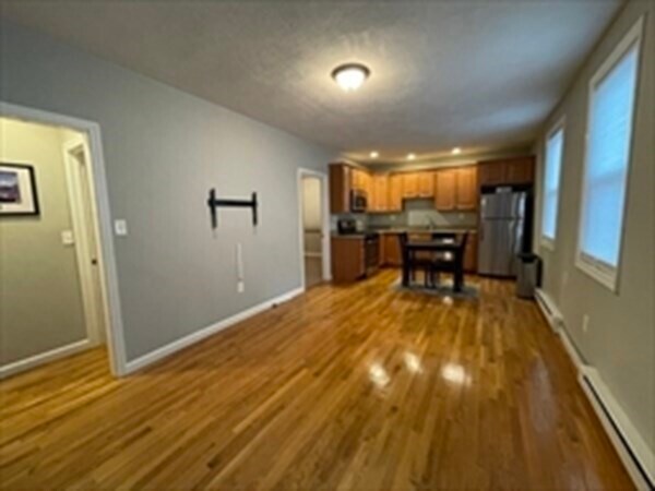 Foto principal - 32 Cottage St