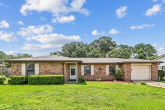 Building Photo - 421 Tampico Way