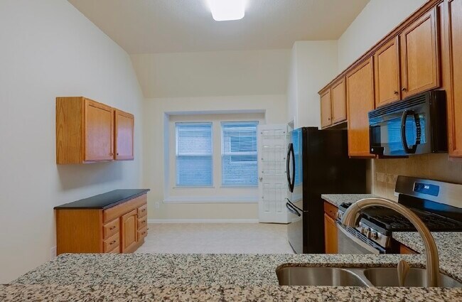 Building Photo - 21507 Rainfall Park Dr