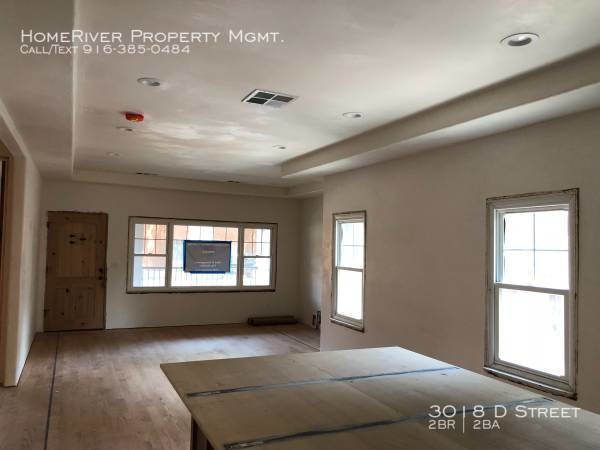 Foto del edificio - Beautifully Remodeled 2/2 in East Sacramento