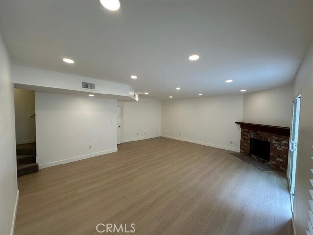 Building Photo - 1534 E Wilson Ave