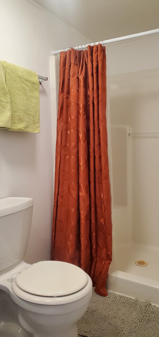 Foto del edificio - 1180 W Lewis Rd