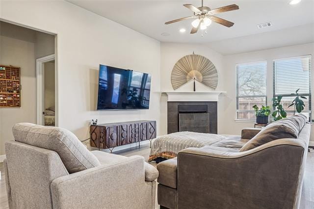 Foto del edificio - 1304 Beach Dr