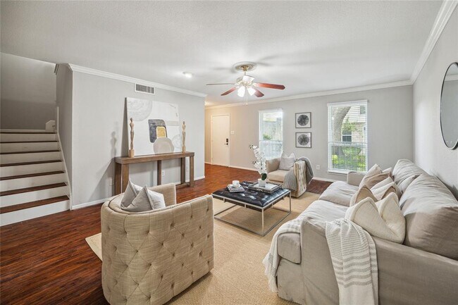 Foto del edificio - 14169 Misty Meadow Ln