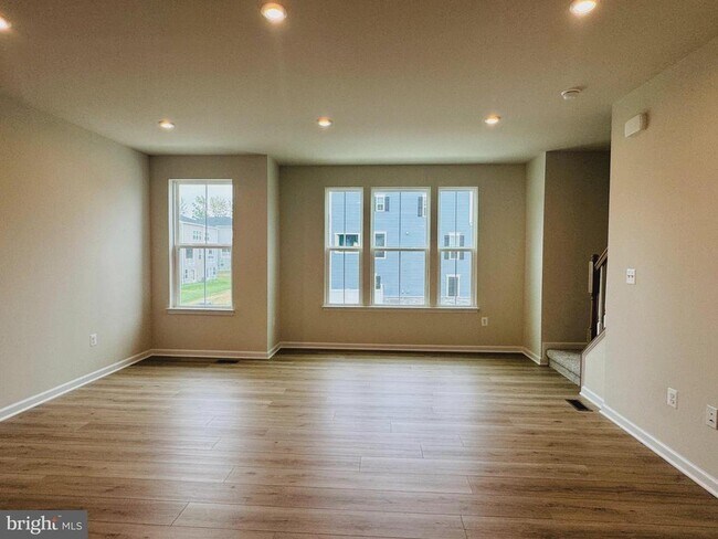 Foto del edificio - 4843 Berryfield Ln