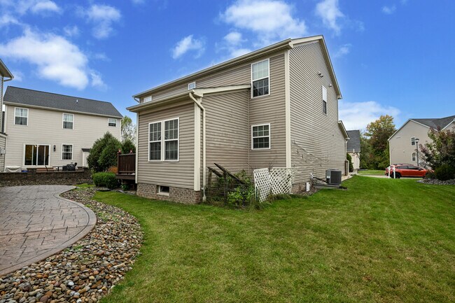 Building Photo - 7836 Creekside Pkwy