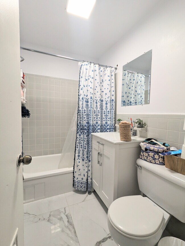 3462 Aylmer Unit 21, Montréal, QC H2X 2B6 Apartments 3462 Aylmer