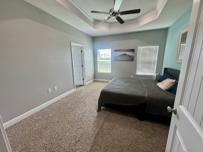 Building Photo - Beautiful waterfront Brick Home in Andrews Plantation.