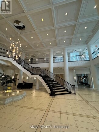 Building Photo - 25 Greenview Ave