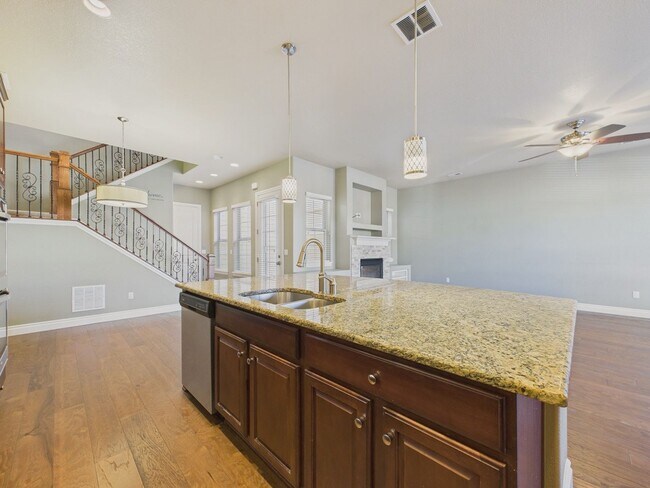 Foto del edificio - Townhome in Desired Area of Lone Tree