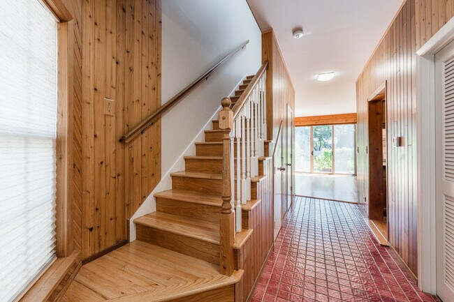 Foto del edificio - 1217 Cranbrook Dr