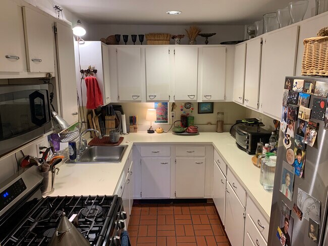 Foto del edificio - 410 11th St NE