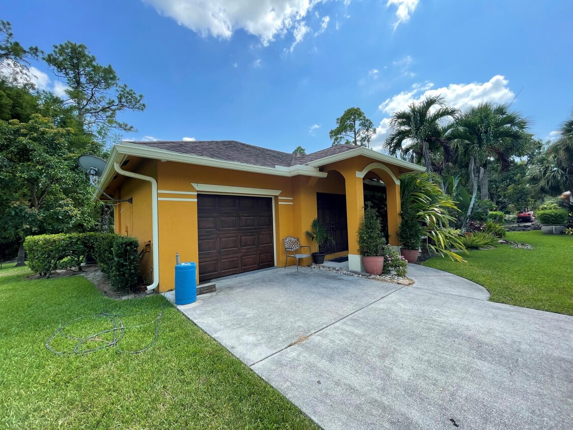 6021 180th Ave N, Loxahatchee, FL 33470 House Rental in Loxahatchee