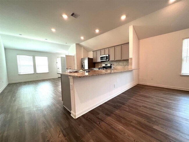 Building Photo - 3011 Azalea Pt