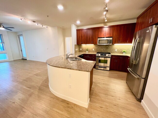 Building Photo - 5501 DeMarcus Blvd