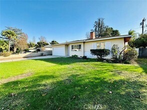 Building Photo - 36 E Rodell Pl