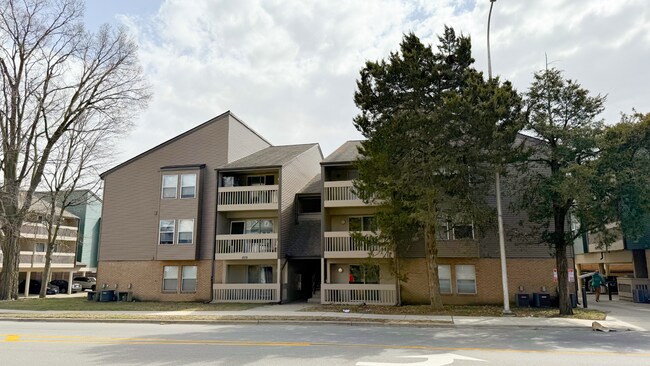 Foto del interior - 809 W Springfield