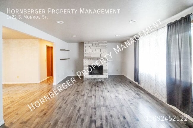 Building Photo - 1422 S Monroe St