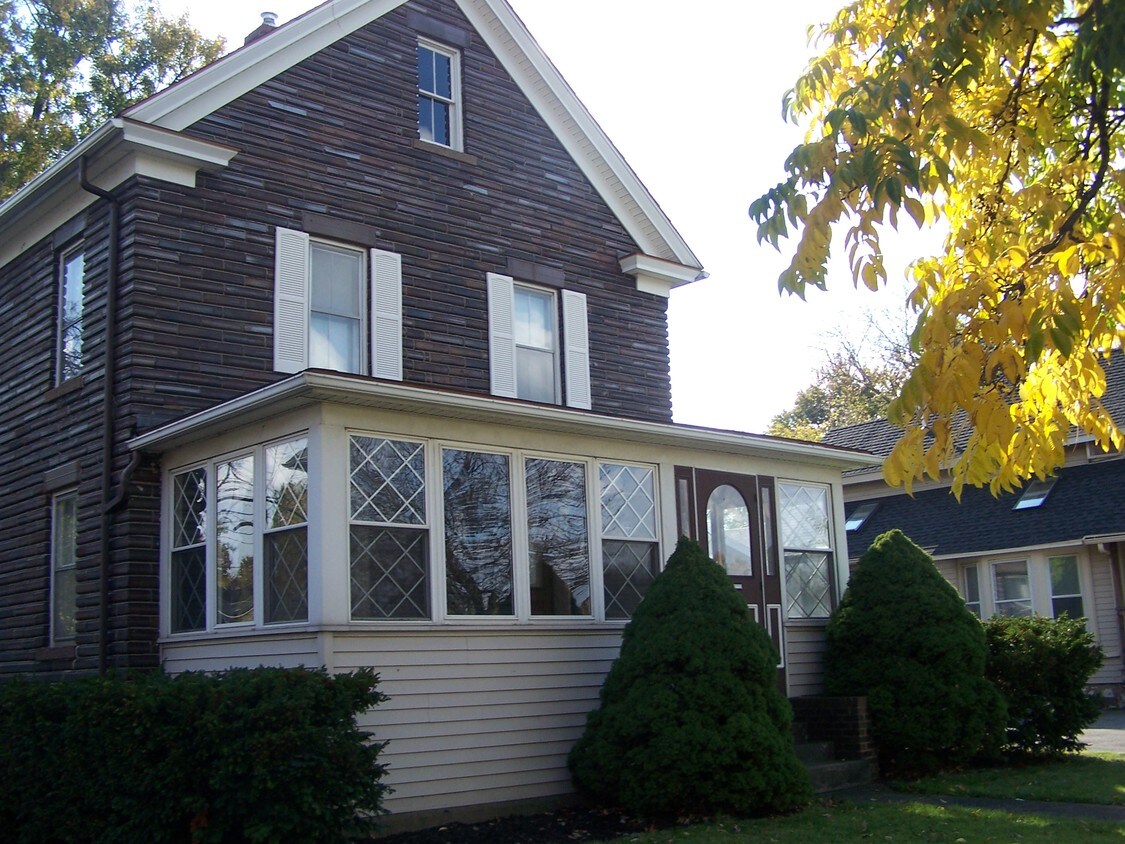 221 Ridgeway Ave, Rochester, NY 14615 House Rental in Rochester, NY