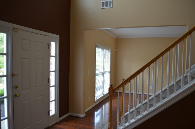 Building Photo - 11075 Regal Forest Dr